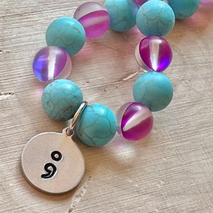 To write love on her arms bracelet 2025