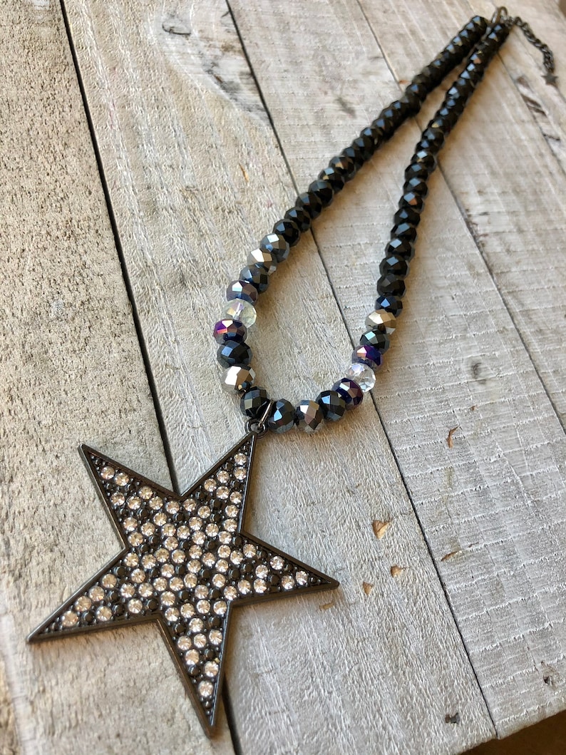 Star Glass Beaded Collar Necklace