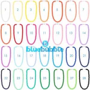 BUBBLEGUM PERLE bluebubble Collier à breloques boules de bonbon en acrylique massif sur carte-cadeau - 27 couleurs disponibles - 3 tailles au choix