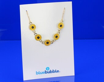 bluebubble DAISY CHAIN Gold Plated Flower Charm Necklace on Gift Card