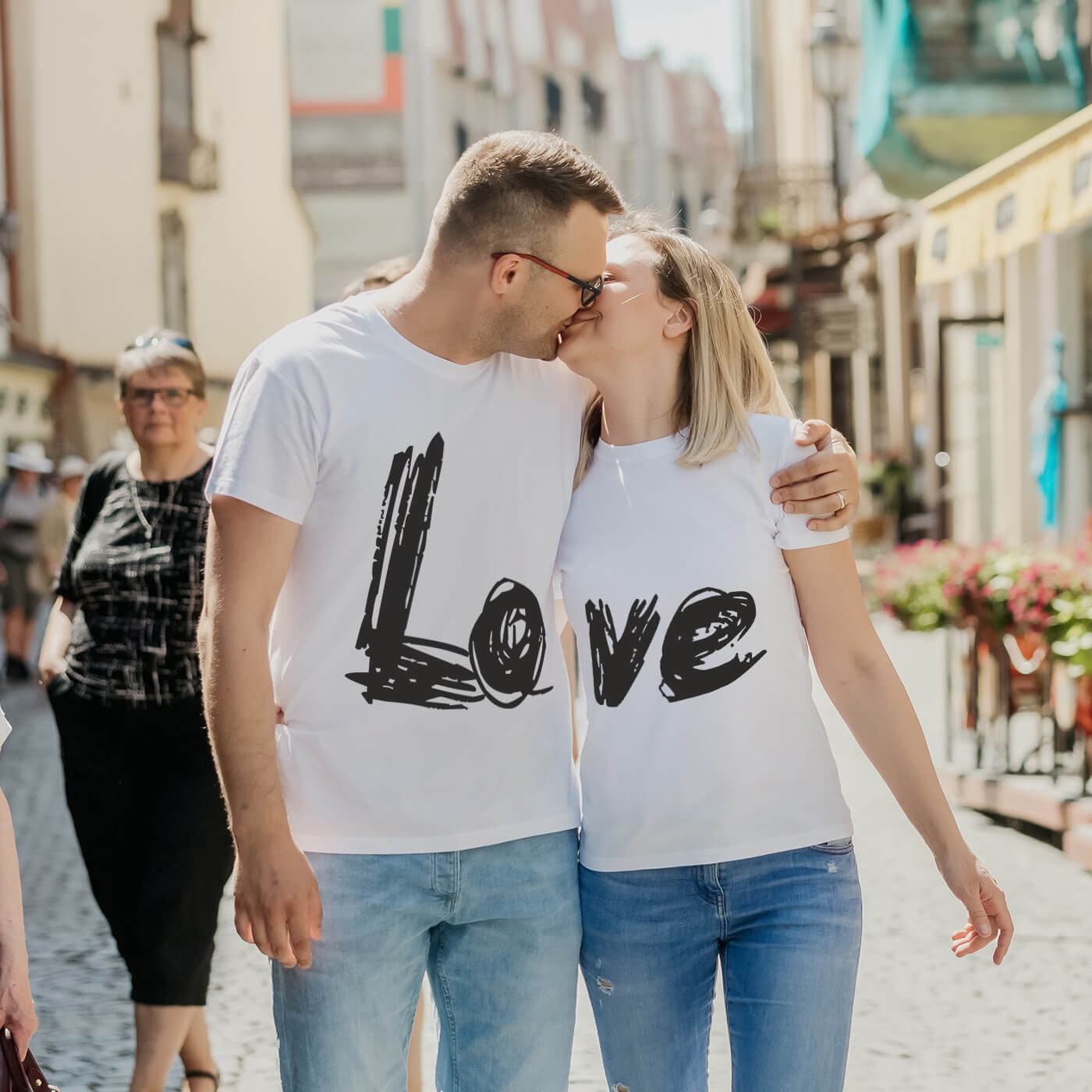 Discover Couple Amoureux - T-Shirt Couple Drôle Pour Elle Et Lui T-Shirts Familiaux Assortis