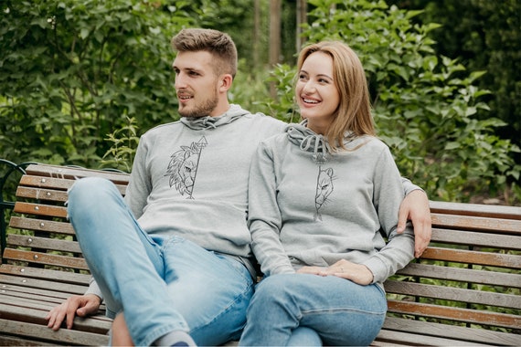 Avocado Couple Hoodies Couple Pullover Funny Avocado Sweater Vegetarian Hoodie  Matching Couple Hoodies Made by VIVAMKE 