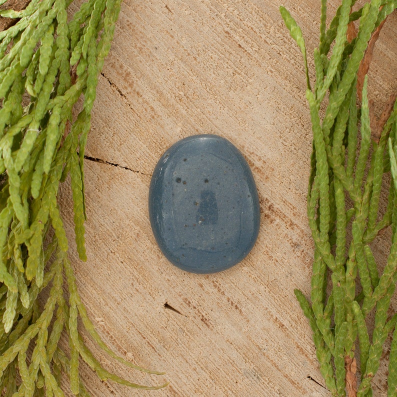 Leland Blue Cabochon