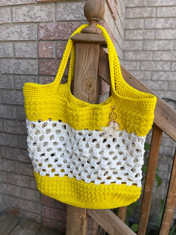 Bright beach bag outlet