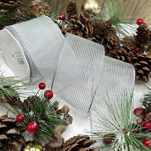 Bedraad zilveren kerstlint, transparant met metallic zilveren strepen voor bomen, kransen en strikken - 2,5 inch / 63 mm breed - 5 m of 10 m