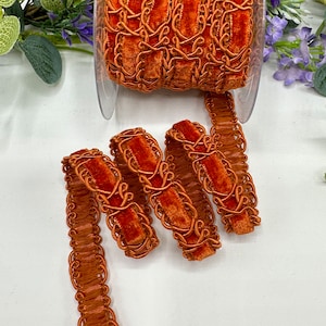 Gevlochten chenillegevlochten fluwelen rand voor bekleding verbrand oranje 5/8" 16 mm breed