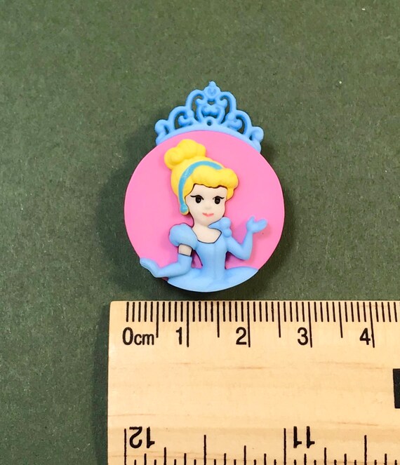 Disney THE PRINCESSES Craft Buttons 1ST CLASS PP Ariel Cinderella Belle Rapunzel