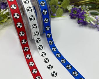 Nastro da calcio rosso, bianco o blu in grosgrain per decorazioni di compleanno a tema calcistico.