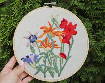 Large floral embroidery kit "Bold Bouquet" with 21cm wooden hoop, all you need DIY craft gift for all skill levels