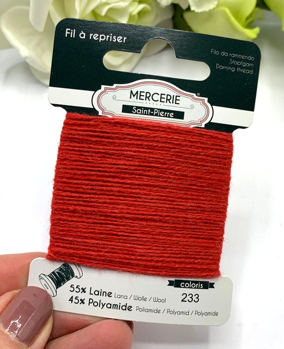 Red Darning Wool, Mending Thread for Knitwear, Socks and Accessories, 15m  Visible Mending Thread in Shades of Red and Pink Wool/polyamide 