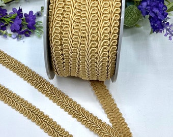 Gold upholstery trim, 15mm / 5/8" pale gold scrolled gimp braid