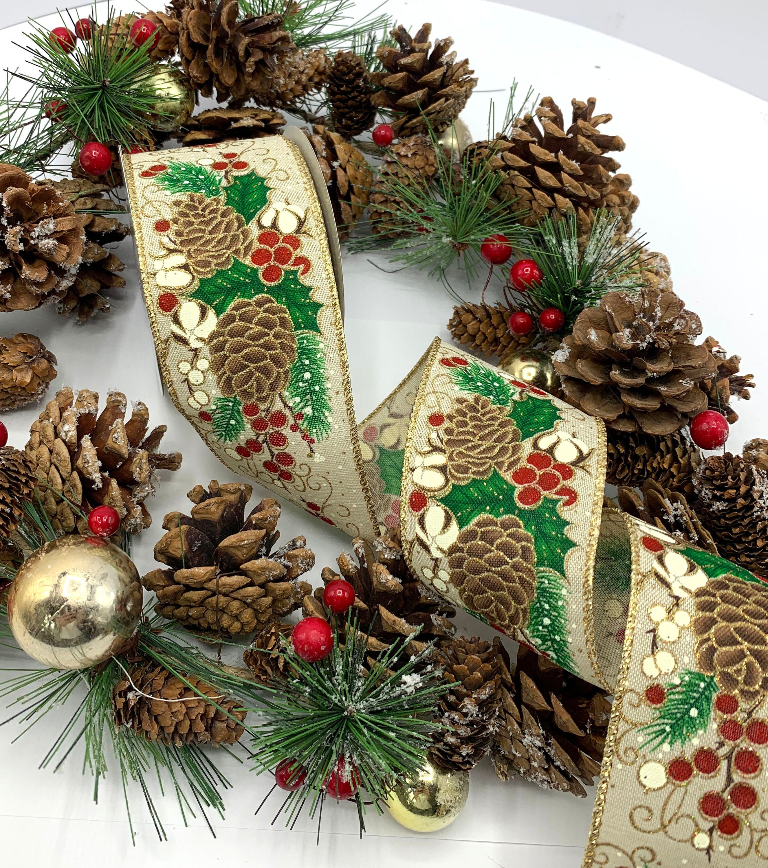 2m LUXURY WIRED CHRISTMAS RIBBON 5 designs to choose from 2m LUXURY WIRED CHRISTMAS RIBBON 5 designs to choose from