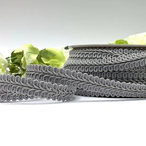 Zilvergrijze bekleding, 15 mm / 5/8" lichtgrijs gekrulde contourgevlochten rand voor meubels en interieur - 1 m 3 m 5 m