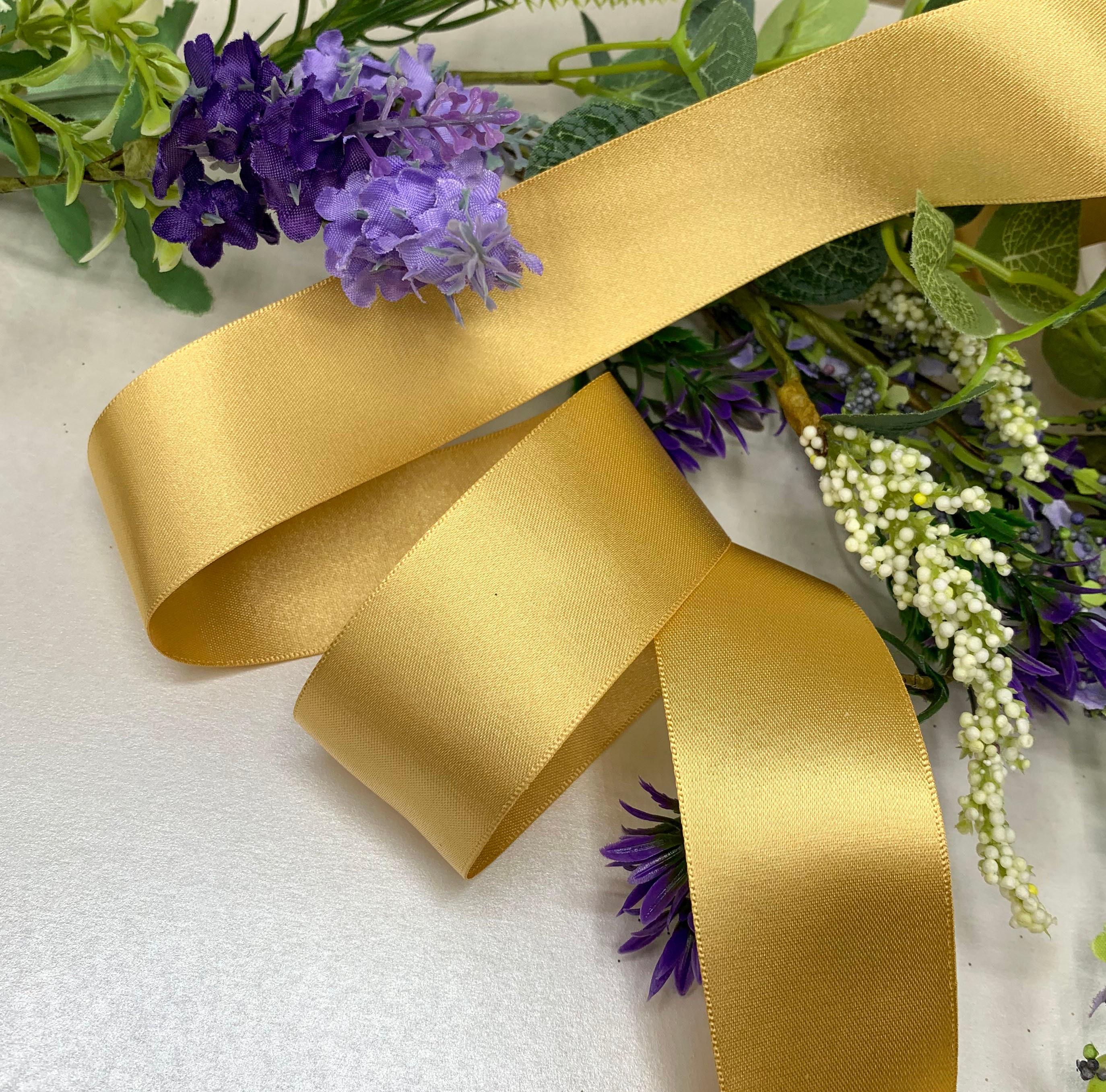Baocuan - Cinta De Satén Roja De 3,8 Cm, 45,7 Metros, Rollo De Cintas De Tela Sólida Para Invitaciones De Boda, Ramos De Novia, Costura, Decoración De