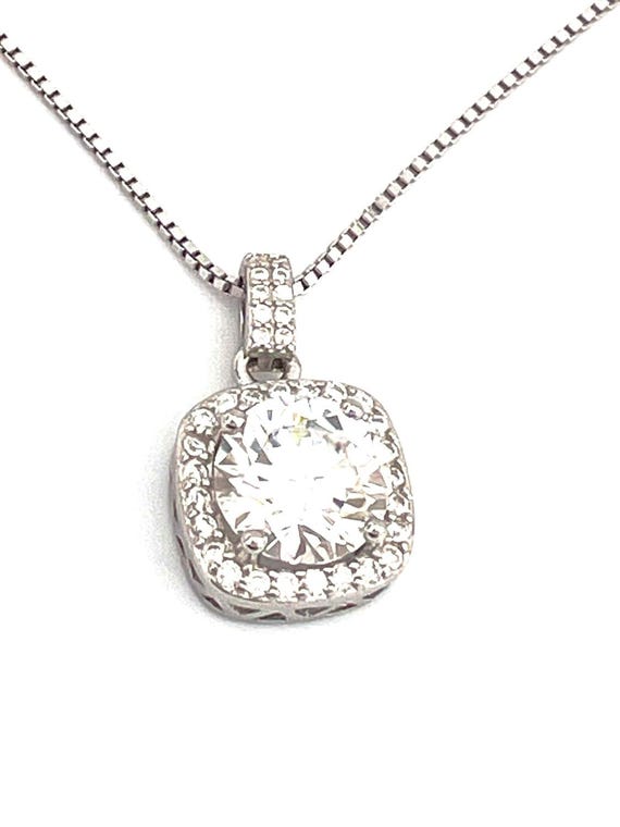 Certifié carats Pendentif diamant carré Collier diamant carré