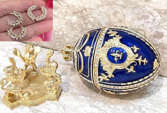 Pendentif Œuf Émail Bleu Style Fabergé Avec Ange - Porte-photo Fantaisie Femme - Neuf Avec étiquettes