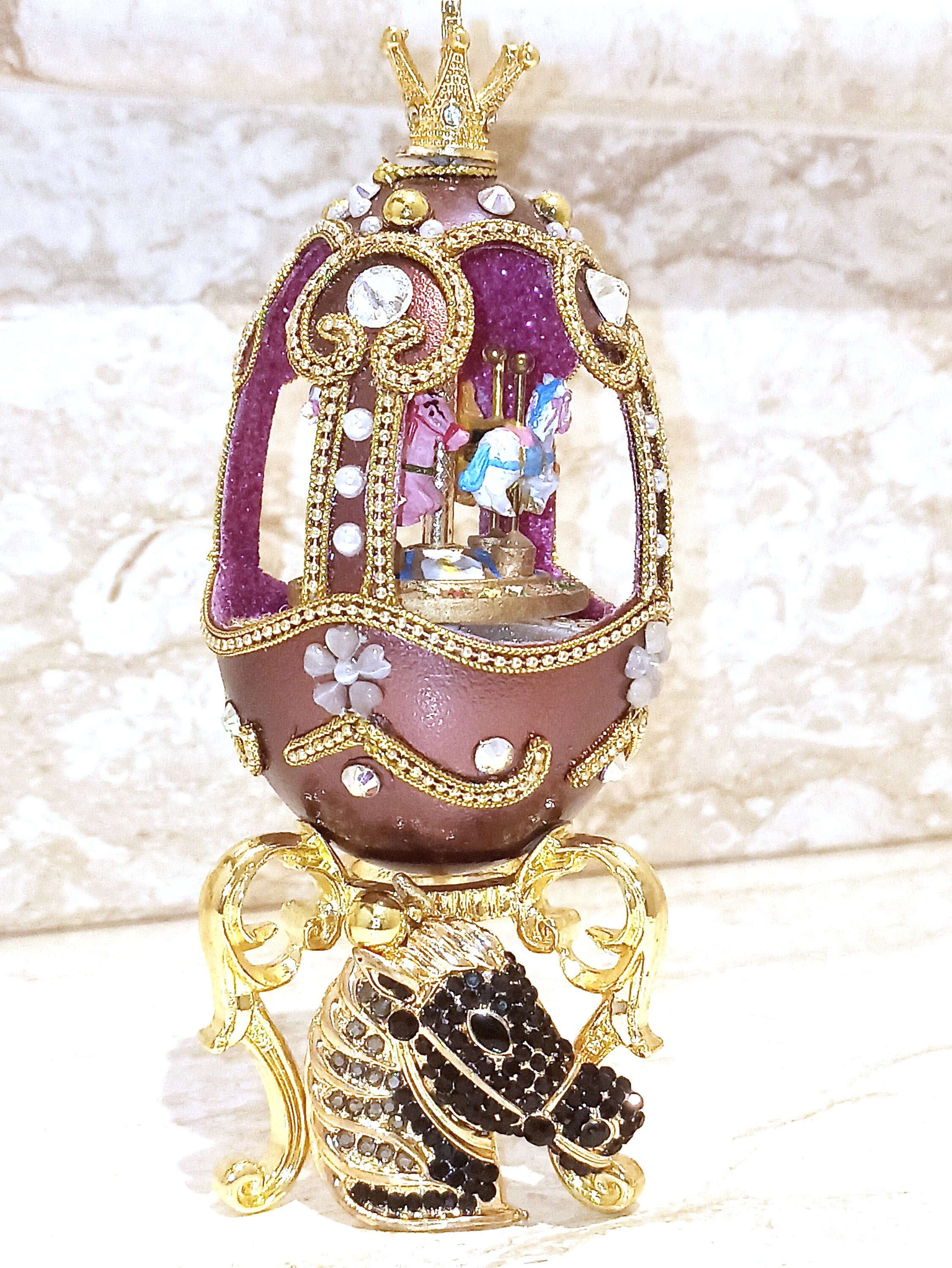 One Of a Kind - Faberge Egg stijl Muzikale Carousel Horse Faberge KETTING - Amethyst ARMBAND- Paars Faberge ei 24k Handgemaakt Fabergé Ei