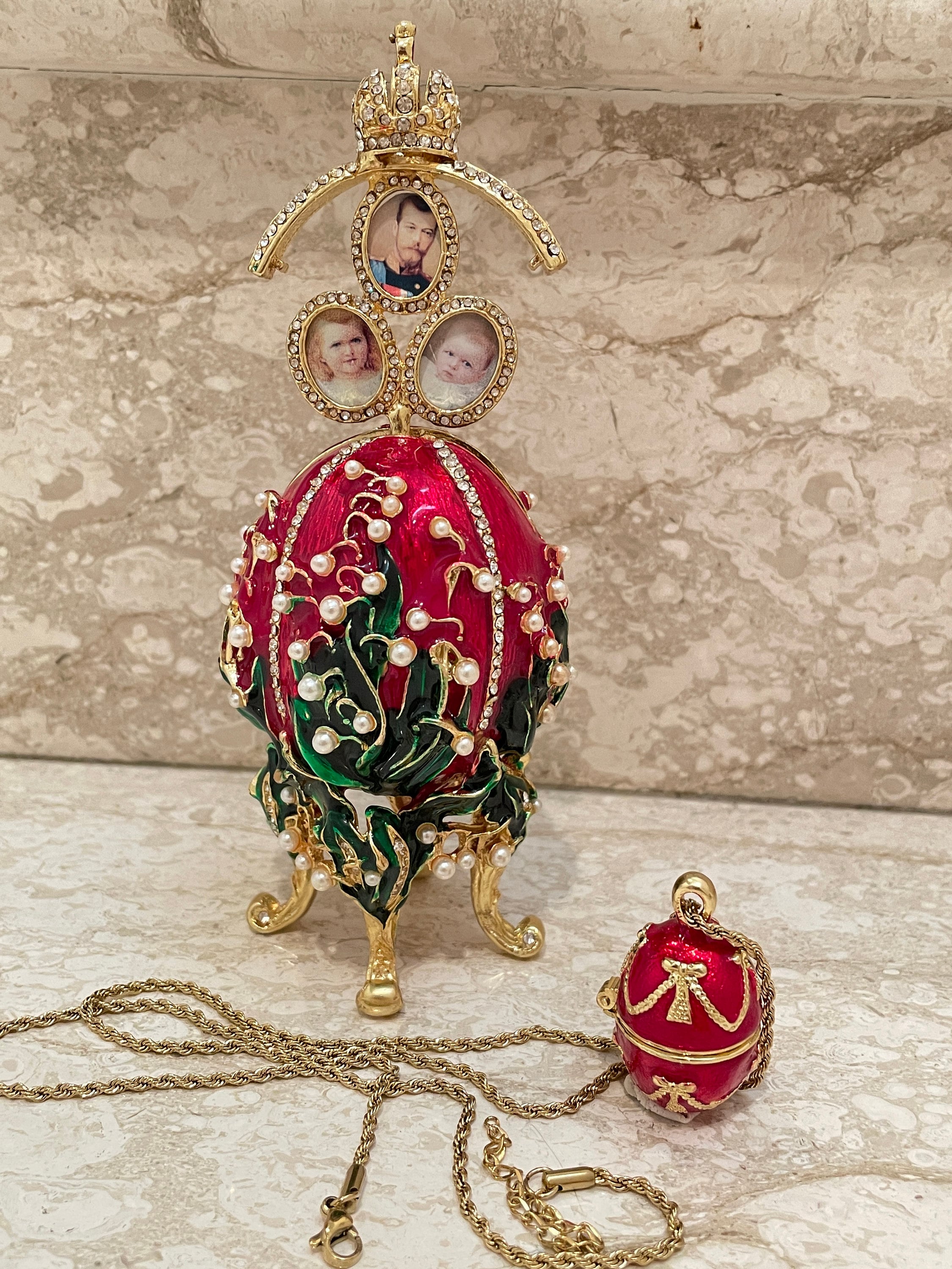 Pendentif oeuf 2 Coeurs - email bleu et strass