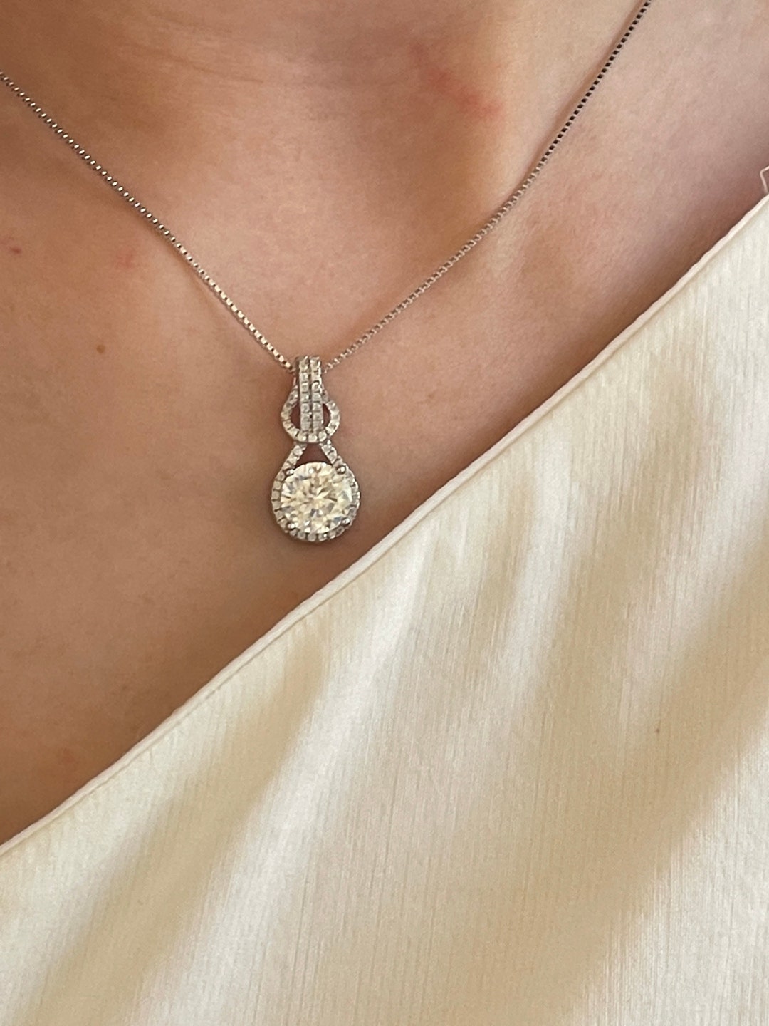 Pierrelorren Carat Diamond Necklace Love Knot Diamond Jewelry