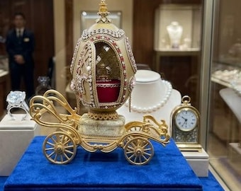 Uovo Fabergé vintage del 1975, intagliato in stile oro 50, regalo per i genitori, in oro puro con decorazioni Swarovski.