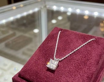 Collana con diamante solitario quadrato in oro bianco massiccio 18 carati, catena a corda in oro massiccio 18 carati da 1,5 carati
