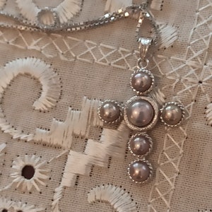 ZILVEREN PAREL hanger kruis voor vrouwen/grijze parel sieraden christelijke gift voor haar/echte parel ketting kruis op ketting massief sterling zilver HMDE