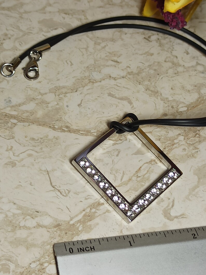 Silver Necklace Diamond Shaped PendantGeometric NecklaceMinimalist JewelryGraduation Gift for her Jewelry for girls Modern Necklace 1.5ct