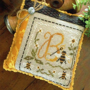 Stitching Bee by Little House Needleworks Counted Cross Stitch Pattern/Chart