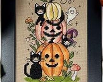 Halloween Cats by Tiny Modernist Counted Cross Stitch Patterns/Charts