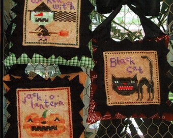 Halloween Icons by Birds of a Feather Wzór/schemat haftu krzyżykowego