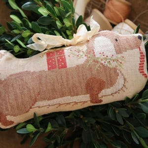 Animal Crackers - Christmas Sausage Frankie - by Stacy Nash Counted Cross Stitch Pattern/Chart