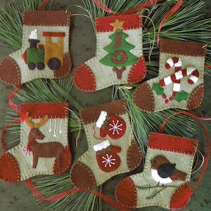 Warm Feet Ornaments by Rachel&#39;s of Greenfield Needlework Kit or Pattern