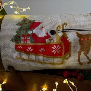 Santa&#39;s Sleigh by Twin Peak Primitives Counted Cross Stitch Pattern/Chart