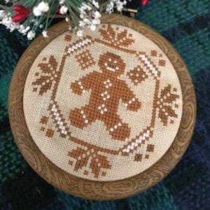 Quirky Quaker - Gingerbread - by Darling and Whimsy Designs Counted Cross Stitch Pattern/Chart