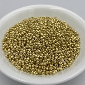 4mm Gold Or Silver Glass Beads, Seed Beads, DIY Jewelry Making Supplies,, Crafting Supplies, Bulk Beading Supplies, Size 6/0, 450g