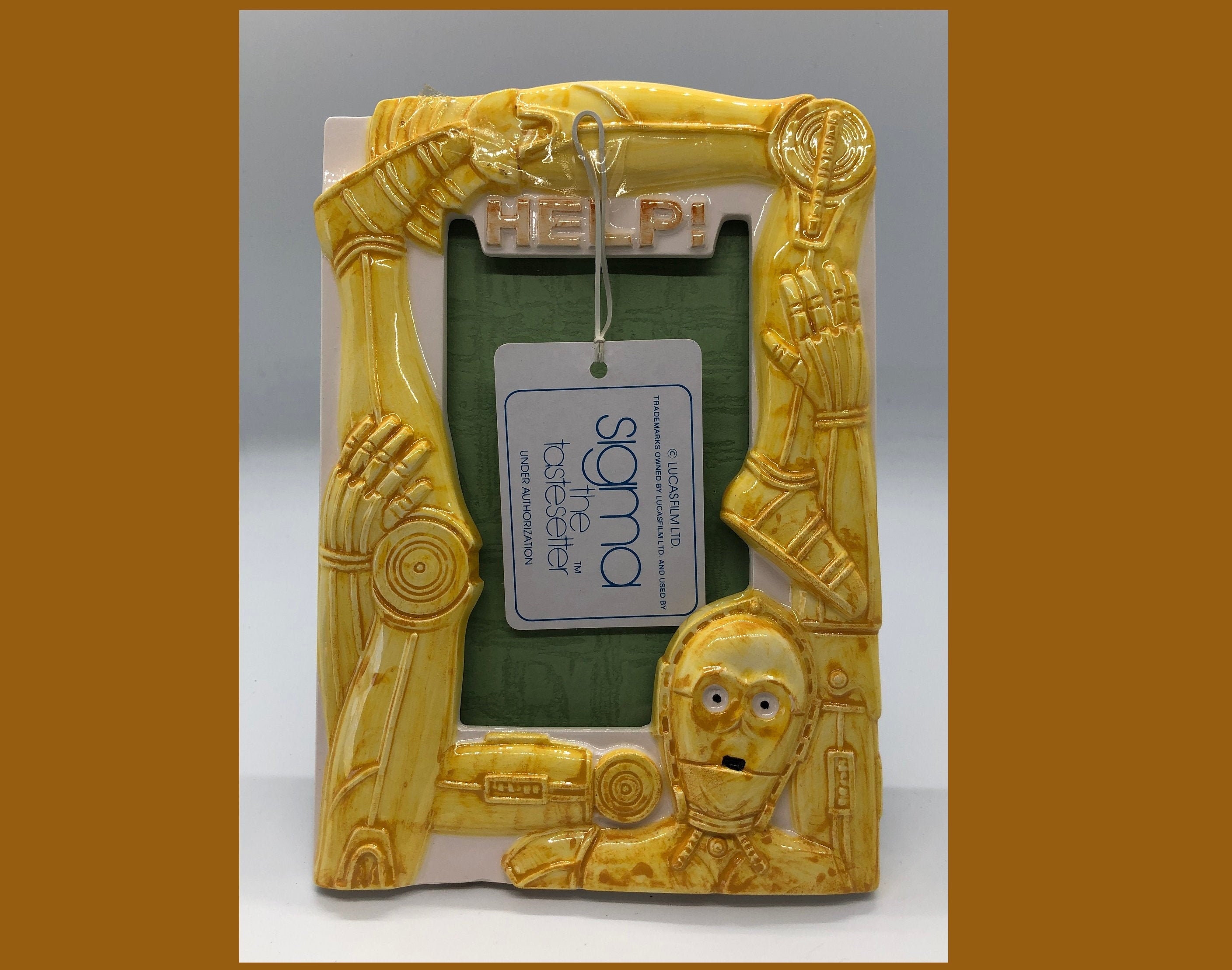 C-3PO フィギュア レッドカード＆グリーンカード 未開封新品レア スターウォーズ 赤カード未開封2体 C-3PO レイア 1995年 Kenner