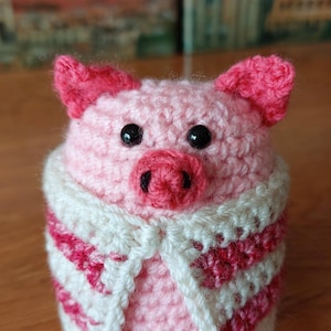 PATTERN ONLY Crochet Pig in a Blanket, Full Detailed Instructions, Easy to Read & Complete, Can be Converted to US, Cute Christmas Handmade