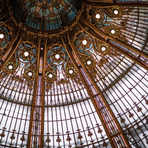 The dome of the Galleries Lafayette Haussmann in Paris in the clip