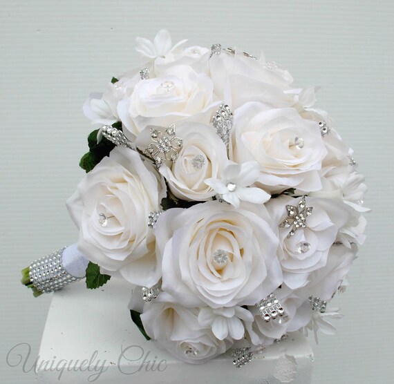 White rose rhinestone bride Crystal gem bridal blooms for winter wedding. Bling wedding bouquet maid of honor ceremony flowers