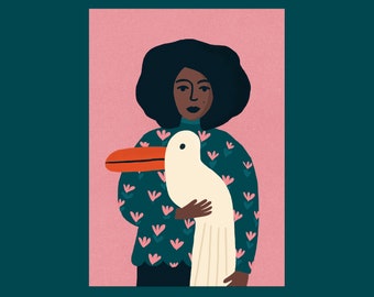 Impression d'art Une fille avec un gros oiseau pélican sur fond rose Miniposter A5 / carte.