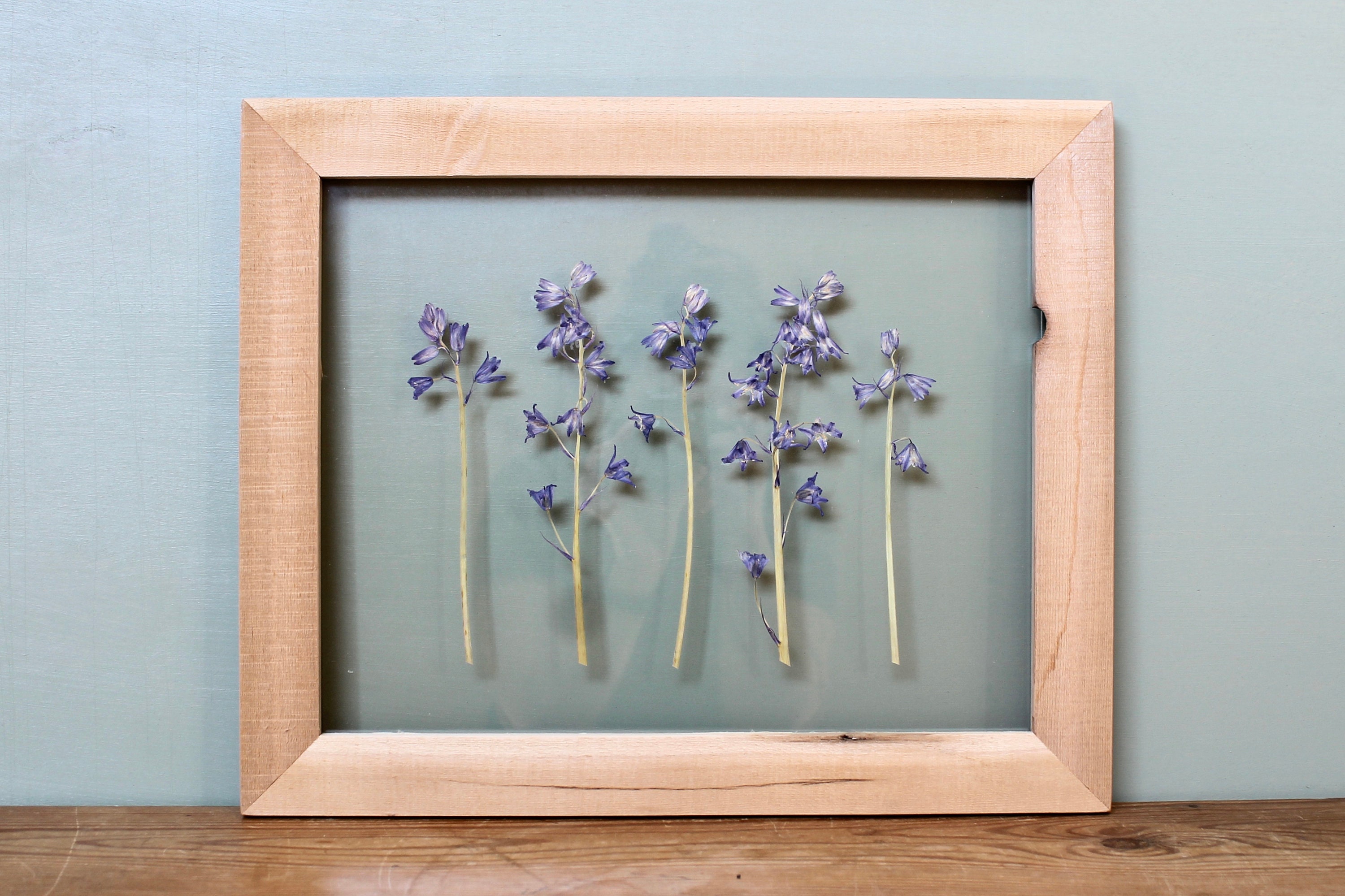 Huckleberry Make Your Own Pressed Flower Frame Art