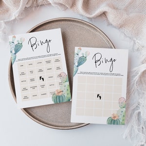 Puede incluir: Dos tarjetas de bingo imprimibles con un tema de cactus. Las tarjetas tienen una cuadr&iacute;cula con casillas para marcar los regalos recibidos en un baby shower. Las casillas est&aacute;n etiquetadas con regalos comunes para baby shower, como pa&ntilde;ales, toallitas y ropa. Las tarjetas est&aacute;n decoradas con ilustraciones de acuarela de cactus.