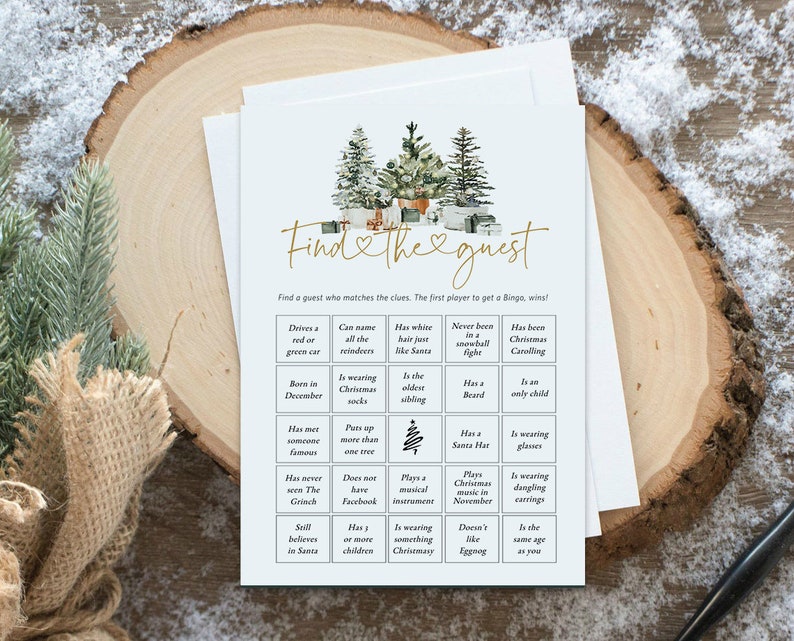 Peut inclure: Un jeu de bingo sur le th&egrave;me de No&euml;l avec le titre "Find the Guest". La carte comporte une grille de 25 cases avec divers indices sur le th&egrave;me de No&euml;l, tels que "Conduire une voiture rouge ou verte", "Avoir les cheveux blancs comme le P&egrave;re No&euml;l", "N'avoir jamais particip&eacute; &agrave; une bataille de boules de neige", "Avoir chant&eacute; des chants de No&euml;l", "&Ecirc;tre n&eacute; en d&eacute;cembre", "Porter des chaussettes de No&euml;l", "&Ecirc;tre l'a&icirc;n&eacute;", "Avoir une barbe", "&Ecirc;tre enfant unique", "Avoir rencontr&eacute; une c&eacute;l&eacute;brit&eacute;", "Mettre plus d'un sapin", "Avoir un chapeau de P&egrave;re No&euml;l", "Porter des lunettes", "N'avoir jamais vu le Grinch", "Ne pas avoir de compte Facebook", "Jouer d'un instrument de musique", "Jouer de la musique de No&euml;l en novembre", "Porter des boucles d'oreilles pendantes", "Croire toujours au P&egrave;re No&euml;l", "Avoir 3 enfants ou plus", "Porter quelque chose de No&euml;l", "N'aimer pas l'eggnog", "Avoir le m&ecirc;me &acirc;ge que vous".