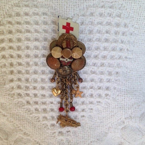 Upcycled Brooch with a Vintage Red Cross Tab Butt… - image 1