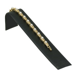 Elegant Bracelet Holder Ramp (1.2″ Width) 