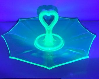 VASELINE GLASS Center Handle Tray GREEN Uranium Glass Umbrella Shaped Platter Heart Handle Sandwich Platter Tidbit Dessert Tray Octagon