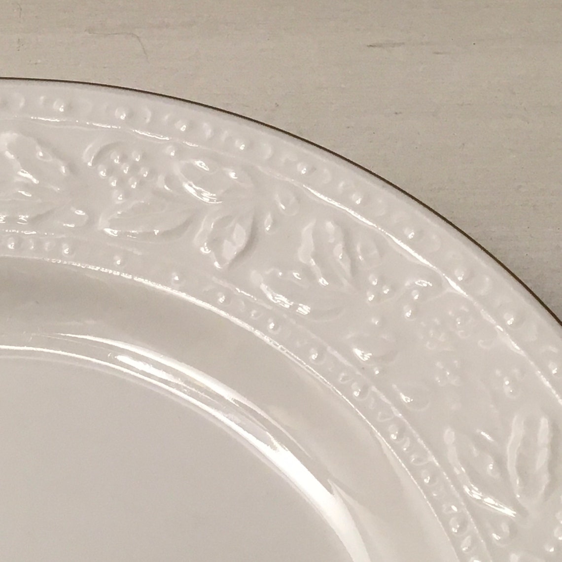 HOLIDAY GARLAND Salad Plates Libbey Tableware Embossed Dessert Etsy