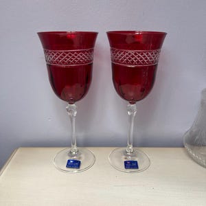 Ruby Red Cut to Clear GA Gioielle De Tavola Cristal “Le Stelle” Wine Glasses Italy Vintage Pair