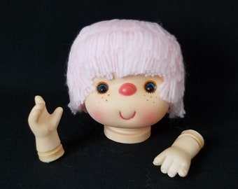 Angie Doll Head 4" & Hand Set - Plastic Doll Head with Pink Yarn Hair - Doll Craftin' No. 163-81 - Funny Decoration - Doll Head Crafts