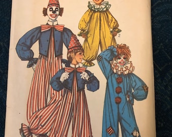 Simplicity pattern 9051 child size Clown Costumes